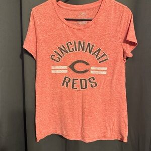 MLB Cincinnati Reds Women’s Heather Red Crewneck Short Sleeve Tee